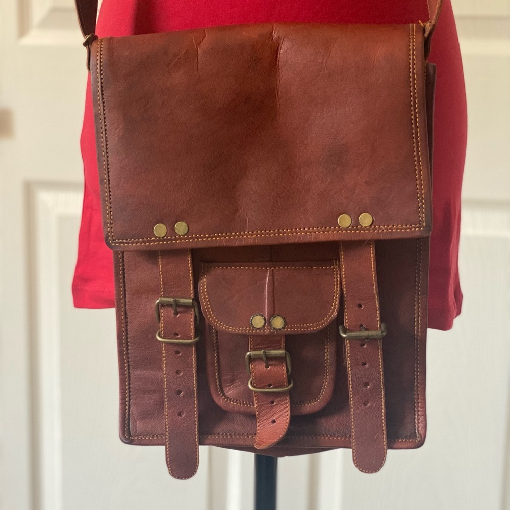 Leather Crossbody Bag for Man and Woman - Picture 7 of 8